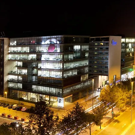 Oriente 25 By Iin - Parque Nacoes * Lisboa