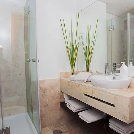 Oriente 25 By Iin - Parque Nacoes * Lisboa