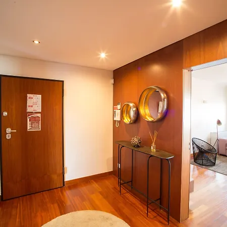 Oriente 25 By Iin - Parque Nacoes Lisboa