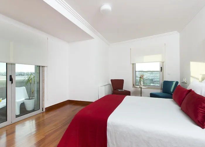 Oriente 25 By Iin - Parque Nacoes Lisboa