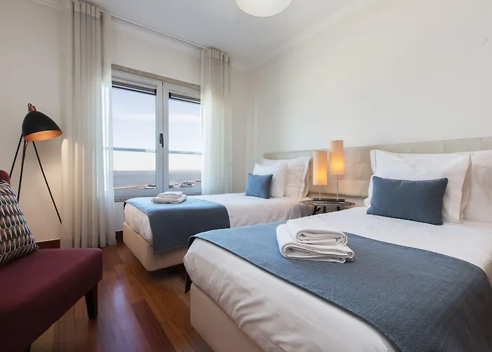 Oriente 25 By Iin - Parque Nacoes Lisboa