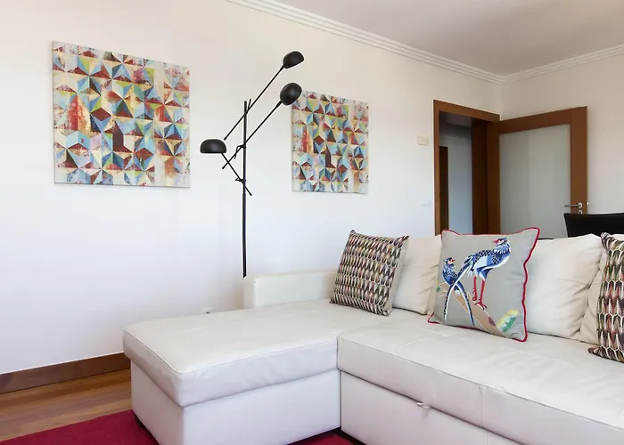 Oriente 25 By Iin - Parque Nacoes Lisboa