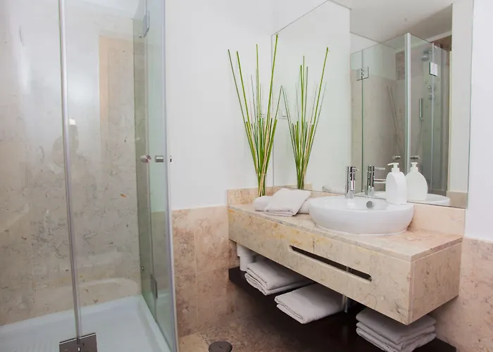 Oriente 25 By Iin - Parque Nacoes * Lisboa