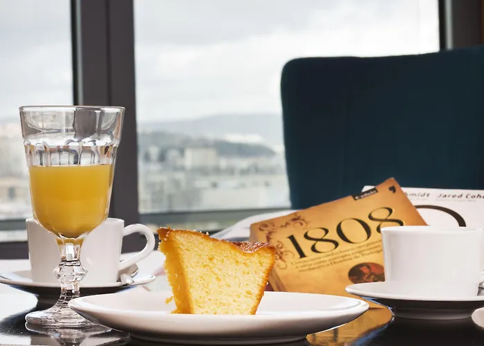 Oriente 25 By Iin - Parque Nacoes