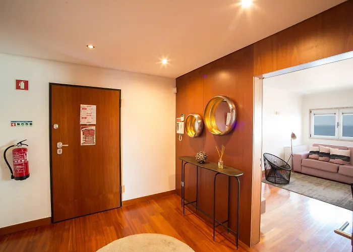 Oriente 25 By Iin - Parque Nacoes Lisboa