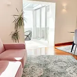 Oriente 25 By Iin - Parque Nacoes *