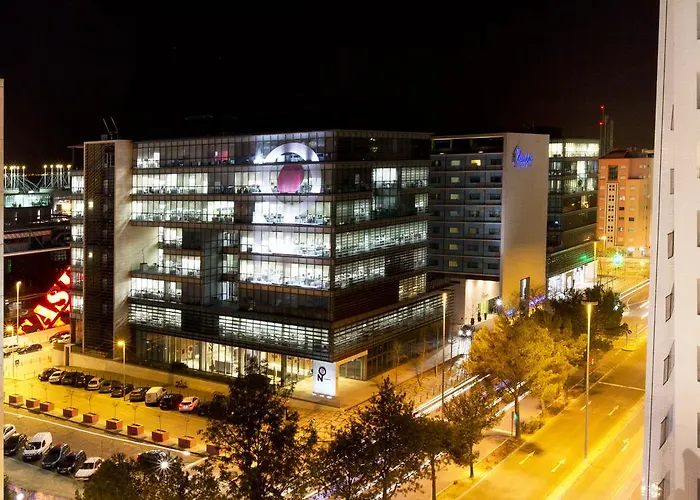 Oriente 25 By Iin - Parque Nacoes * Lissabon