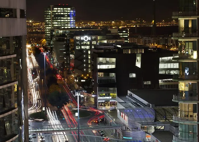 Oriente 25 By Iin - Parque Nacoes Lissabon